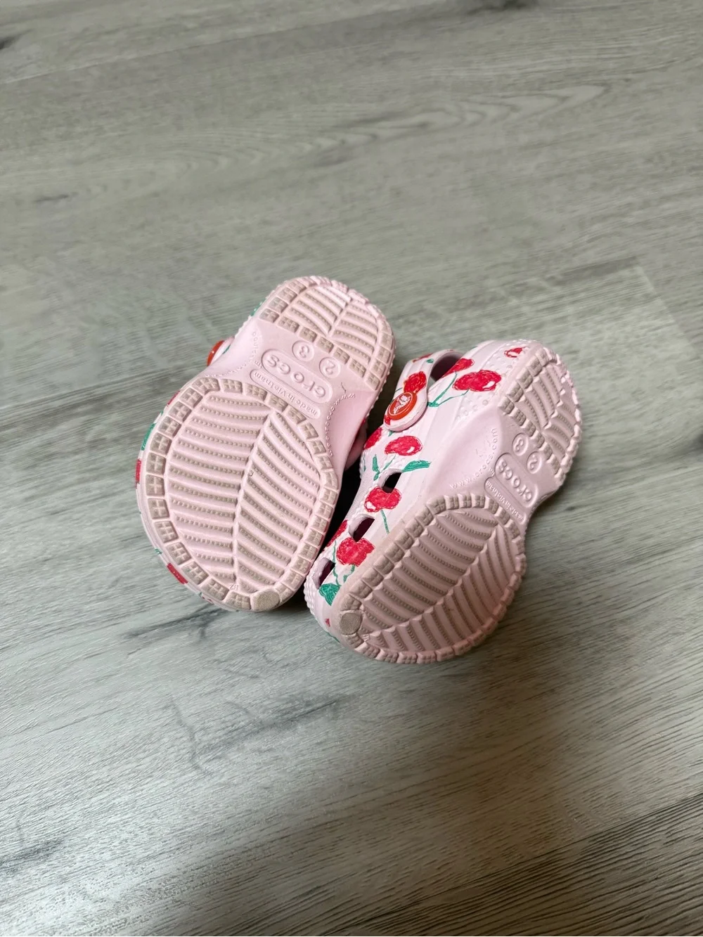 Crocs Baby Toddler Pink Cherry Classic Clogs C2/3